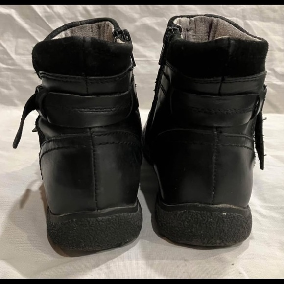 Women’s size 7 1/2 Roberto Vianni leather ankle boots - Picture 3 of 9